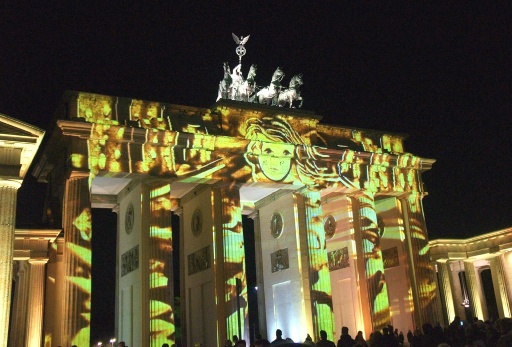 Sand designs at the Brandenburg Gate